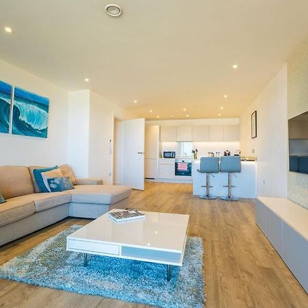 Luxury Beach Apartment Perranporth Exterior photo